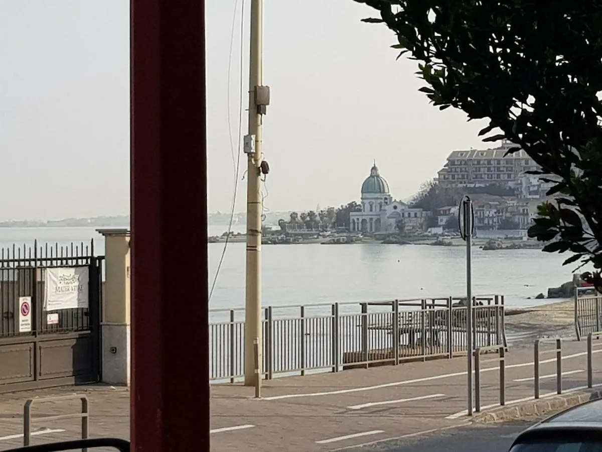 B&B La Paciota - Appartamento a 2 passi dal mare Messina